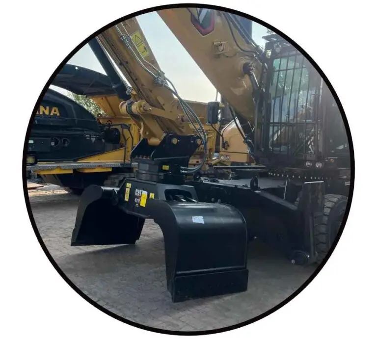 Mobilbagger mit hydraulischem Rotator und Abbruch- und Sortiergreifer als Anbaugerät